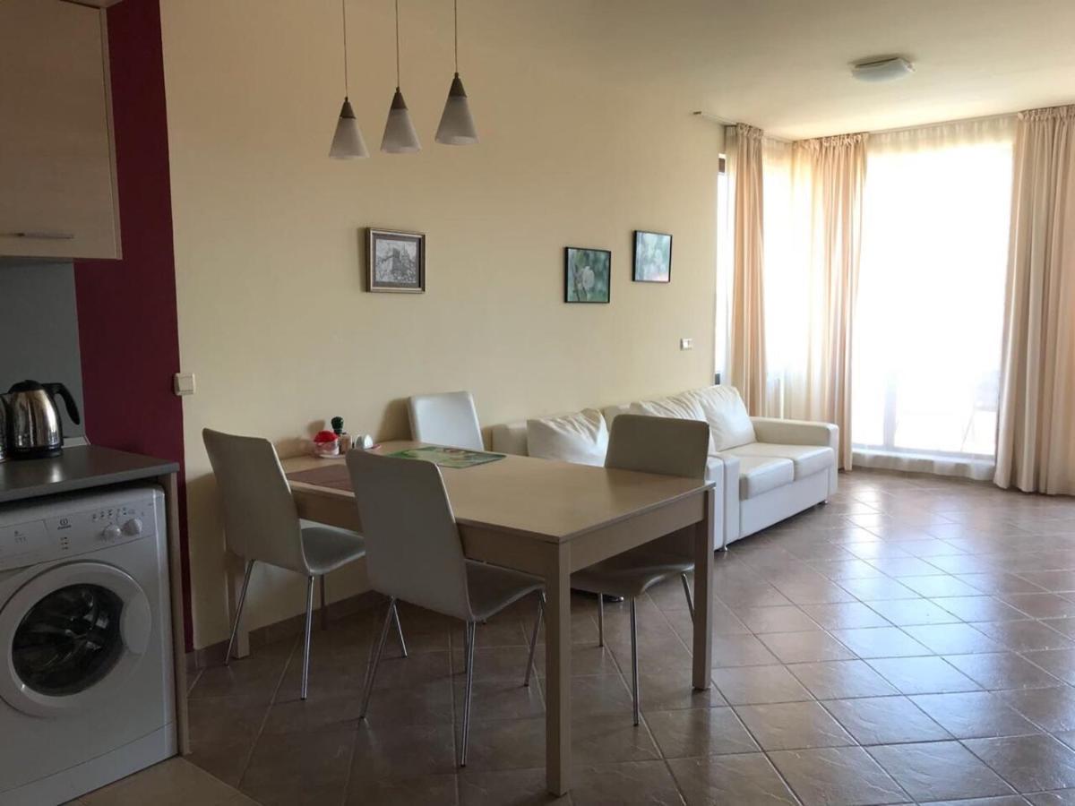 Apartment 2Br, Тристаен In Complex Green Life Sosopol Exterior foto