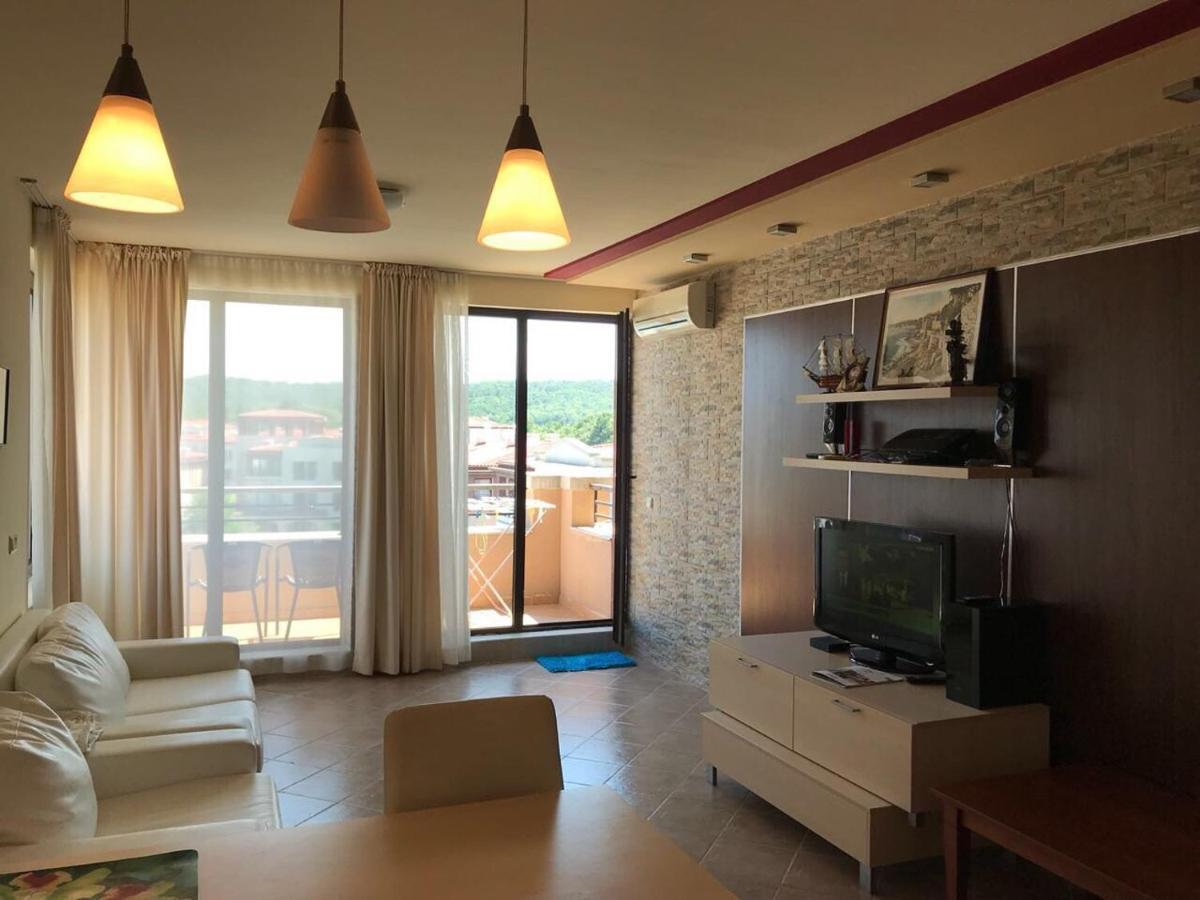 Apartment 2Br, Тристаен In Complex Green Life Sosopol Exterior foto