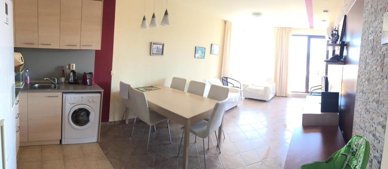 Apartment 2Br, Тристаен In Complex Green Life Sosopol Exterior foto